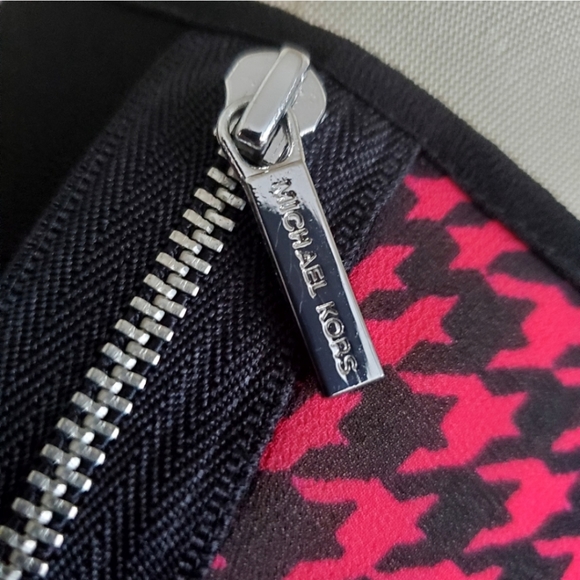 Michael Kors Houndstooth Print Front Zip Blouse - Picture 8 of 9